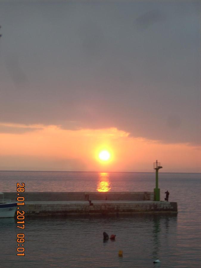 Apartment At Sea ลอฟราน ภายนอก รูปภาพ
