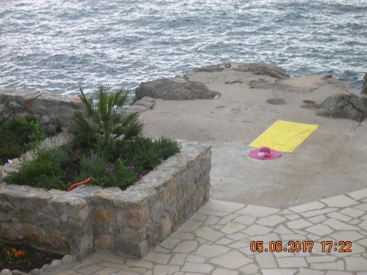 Apartment At Sea ลอฟราน ภายนอก รูปภาพ